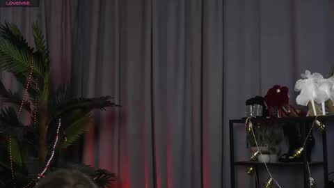 SaraConor online show from 03-19-26, 07:34