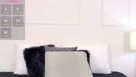 Snapshot of olivia_flamme chatting on 07-23-26, 02:04 olivia_flamme online show from 07-23-26, 02:04