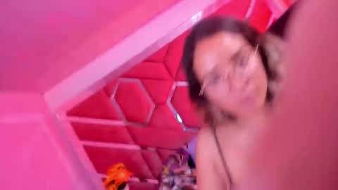 Snapshot of olivia_fox69 chatting on 05-08-26, 05:57 OLIVIA online show from 05-08-26, 05:57