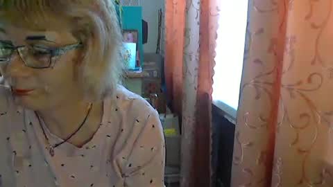 Olivia Mia online show from 05-02-26, 08:41