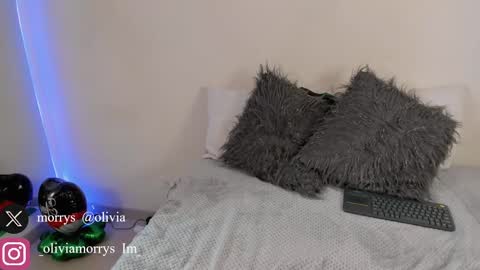 IG Im Oliviamorrys X OliviaMorrys online show from 11-21-25, 09:35