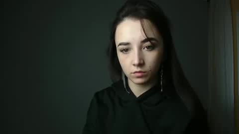 Olivia online show from 01-28-25, 01:16