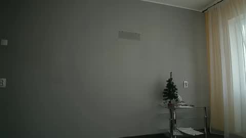 Olivia online show from 02-18-25, 01:22