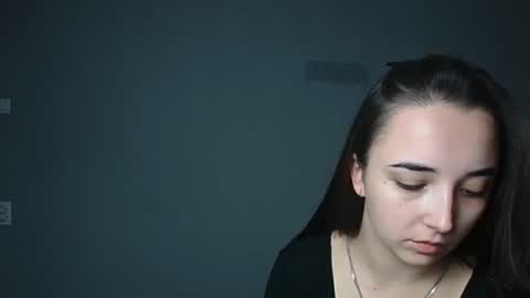 Olivia online show from 10-24-25, 05:31