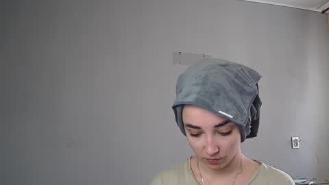 Olivia online show from 03-22-26, 11:46