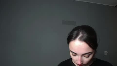 Snapshot of olivia_oliv chatting on 04-29-26, 05:30 Olivia online show from 04-29-26, 05:30