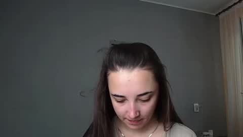 Snapshot of olivia_oliv chatting on 05-16-26, 10:23 Olivia online show from 05-16-26, 10:23