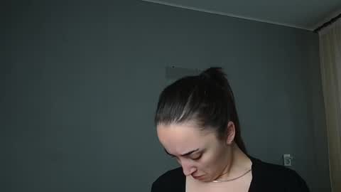 Snapshot of olivia_oliv chatting on 05-27-26, 09:39 Olivia online show from 05-27-26, 09:39