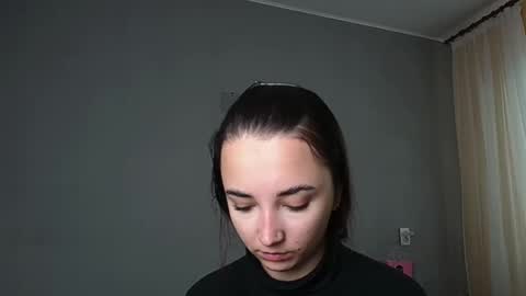 Snapshot of olivia_oliv chatting on 06-04-26, 10:43 Olivia online show from 06-04-26, 10:43
