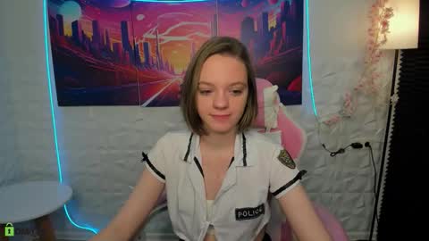 Olivia online show from 11-28-25, 01:19