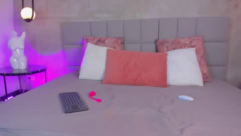 Olivia  online show from 03-07-26, 12:57