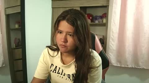 Olivia online show from 09-17-25, 12:51