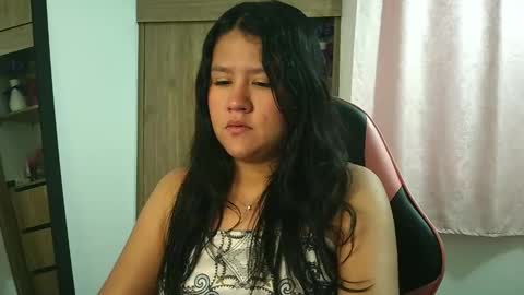 Olivia online show from 11-24-25, 12:49