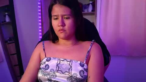 Olivia online show from 04-19-26, 07:38