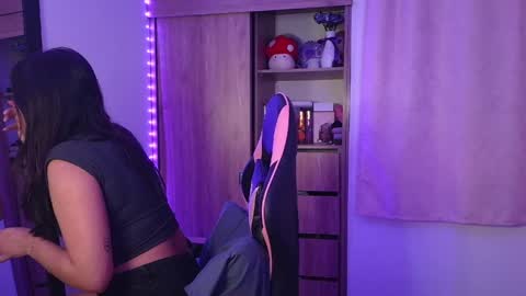 Snapshot of olivia_watson_ chatting on 04-25-26, 12:08 Olivia online show from 04-25-26, 12:08
