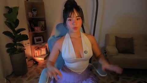 Snapshot of olivia_xd_ chatting on 04-18-26, 05:33 Olivia online show from 04-18-26, 05:33