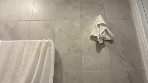 Olivia Brookes online show from 01-14-26, 08:03