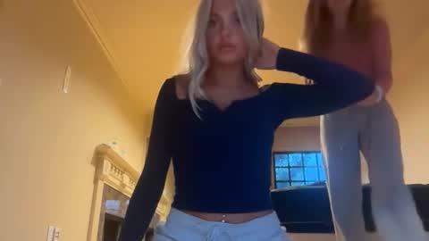 oliviacarterrr online show from 11-28-25, 12:02