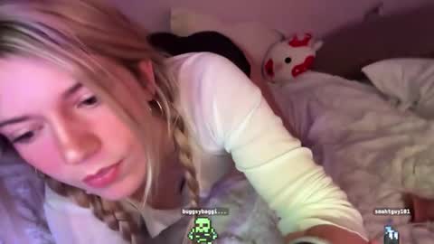 Olivia online show from 11-12-25, 02:12