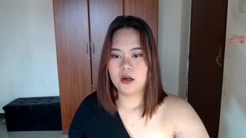 olivia hollywood online show from 01-24-25, 07:30