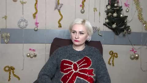 OliviaHorst online show from 12-14-25, 06:23