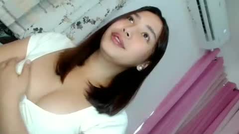 oliviahutton online show from 06-16-26, 06:16