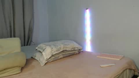 Snapshot of oliviajohnson20 chatting on 04-07-26, 03:18 oliviajohnson20 online show from 04-07-26, 03:18