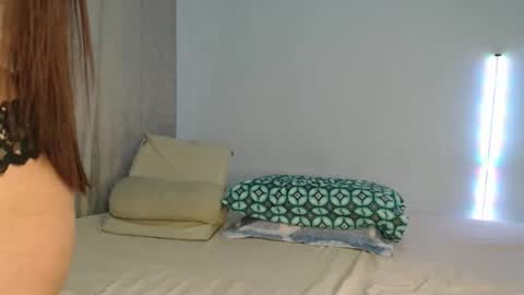 Snapshot of oliviajohnson20 chatting on 04-18-26, 02:26 oliviajohnson20 online show from 04-18-26, 02:26