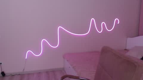 Olivia online show from 12-02-24, 04:31