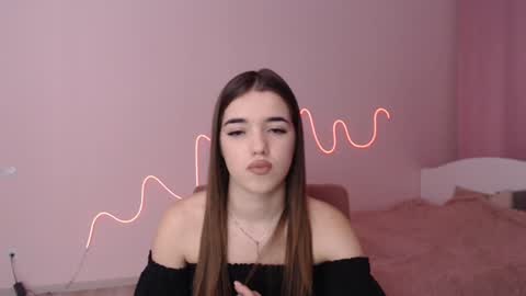 Olivia online show from 01-07-25, 07:28