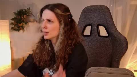 Liv online show from 02-15-26, 04:58