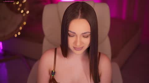 Olivia online show from 04-18-26, 06:45