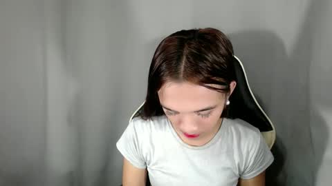 NICOLE online show from 09-23-25, 05:27