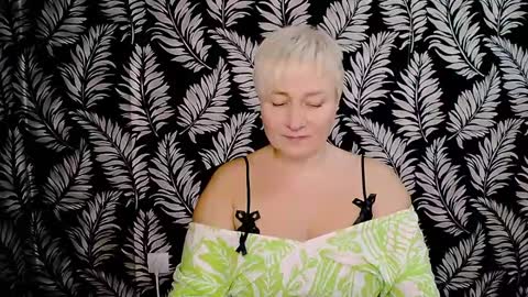 Kelly online show from 12-14-24, 08:45