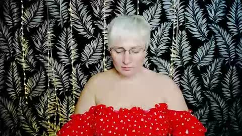 Kelly online show from 07-26-26, 10:11