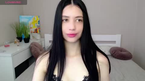 Snapshot of oliviarichi chatting on 06-17-26, 05:32 oliviarichi online show from 06-17-26, 05:32