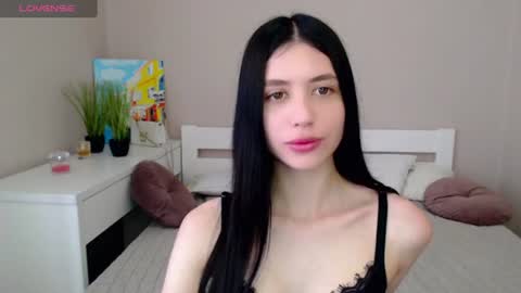 Snapshot of oliviarichi chatting on 06-25-26, 07:02 oliviarichi online show from 06-25-26, 07:02