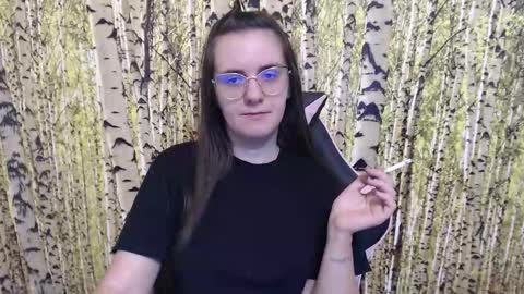 Snapshot of oliviasager chatting on 10-24-25, 09:11 Mistress Olivia online show from 10-24-25, 09:11