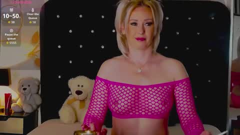 Olivia online show from 04-16-26, 09:26