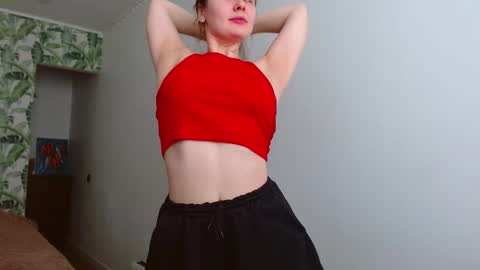 Olivia online show from 03-06-25, 05:24