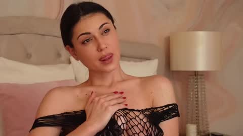 Snapshot of oliviasway chatting on 12-10-24, 02:16 OliviaSway online show from 12-10-24, 02:16