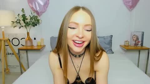 Olivia online show from 04-06-26, 03:15