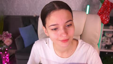 Olivia online show from 12-31-24, 07:10