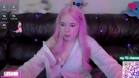 Snapshot of ollie_baird chatting on 07-28-26, 09:04 Ollie online show from 07-28-26, 09:04