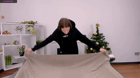 Olli and Stiw online show from 12-30-24, 08:47