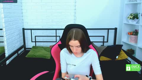 Olli and Stiw online show from 01-27-25, 06:19