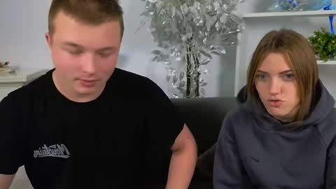 Olli and Stiw online show from 10-22-25, 08:14