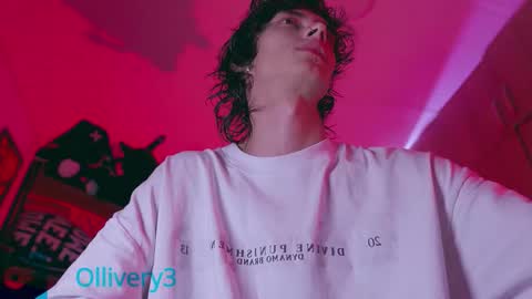     online show from 12-04-25, 04:11