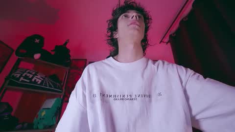     online show from 01-17-26, 03:33