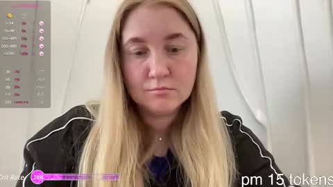 Snapshot of ollydoll chatting on 12-22-24, 09:11 OllyDoll online show from 12-22-24, 09:11